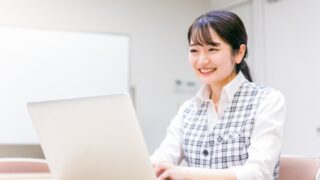 「保育士経験しかない…」未経験でも事務職に転職できる自己PR・志望動機の作り方:例文あり